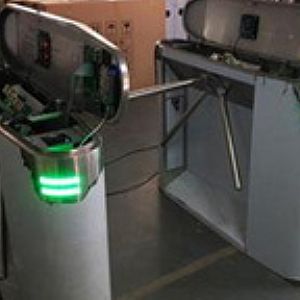 低壓伺服驅動器優異的控制性能為通道閘機提“速”